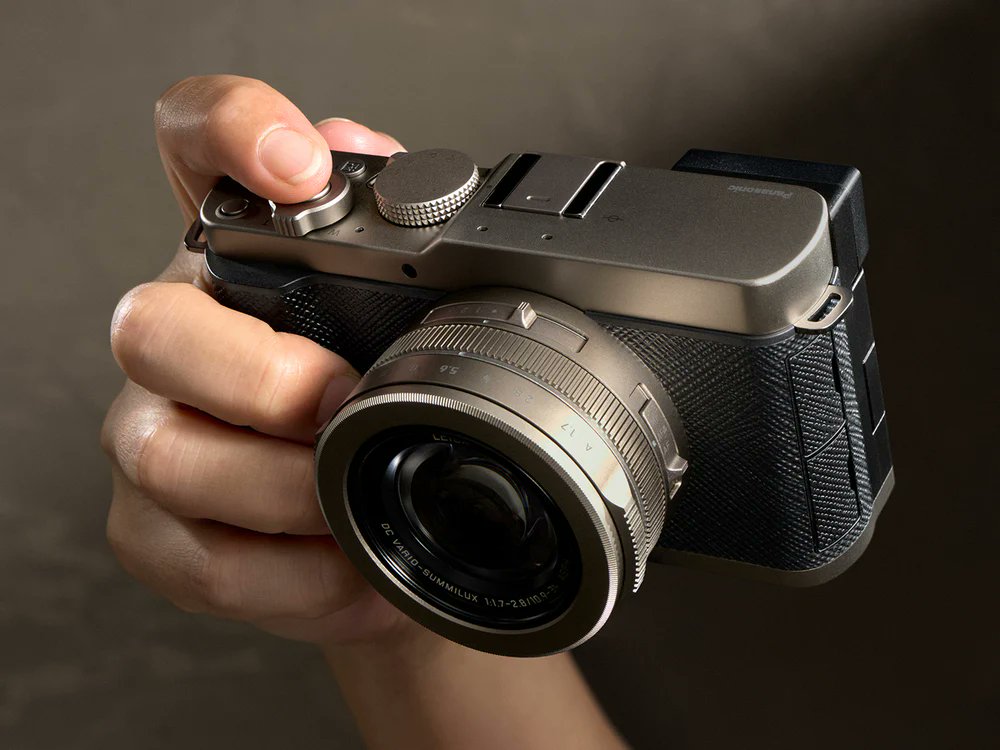 Panasonic Lumix L10 product image from Panasonic.